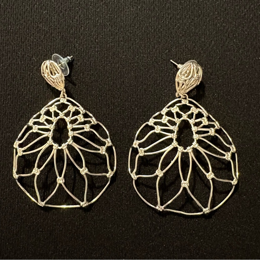 Kendra Scott Elegant Gold Filigree Earrings